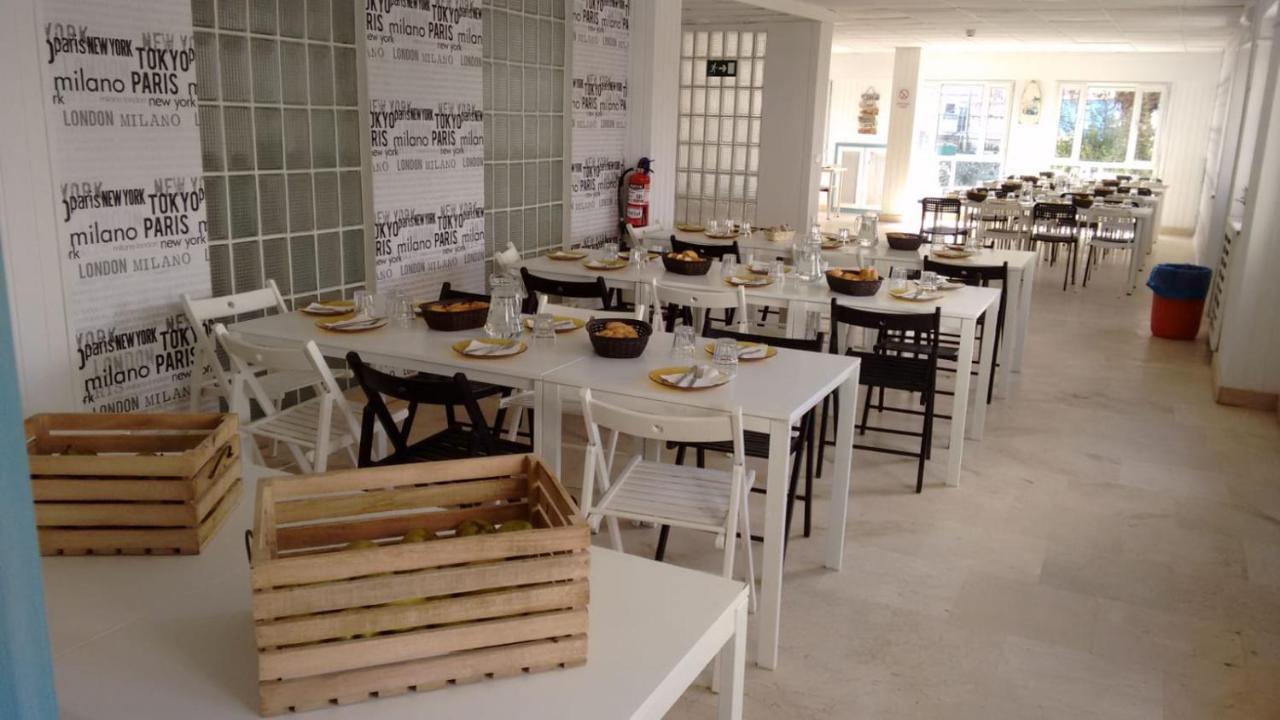 Albergue Internacional De リャネス エクステリア 写真