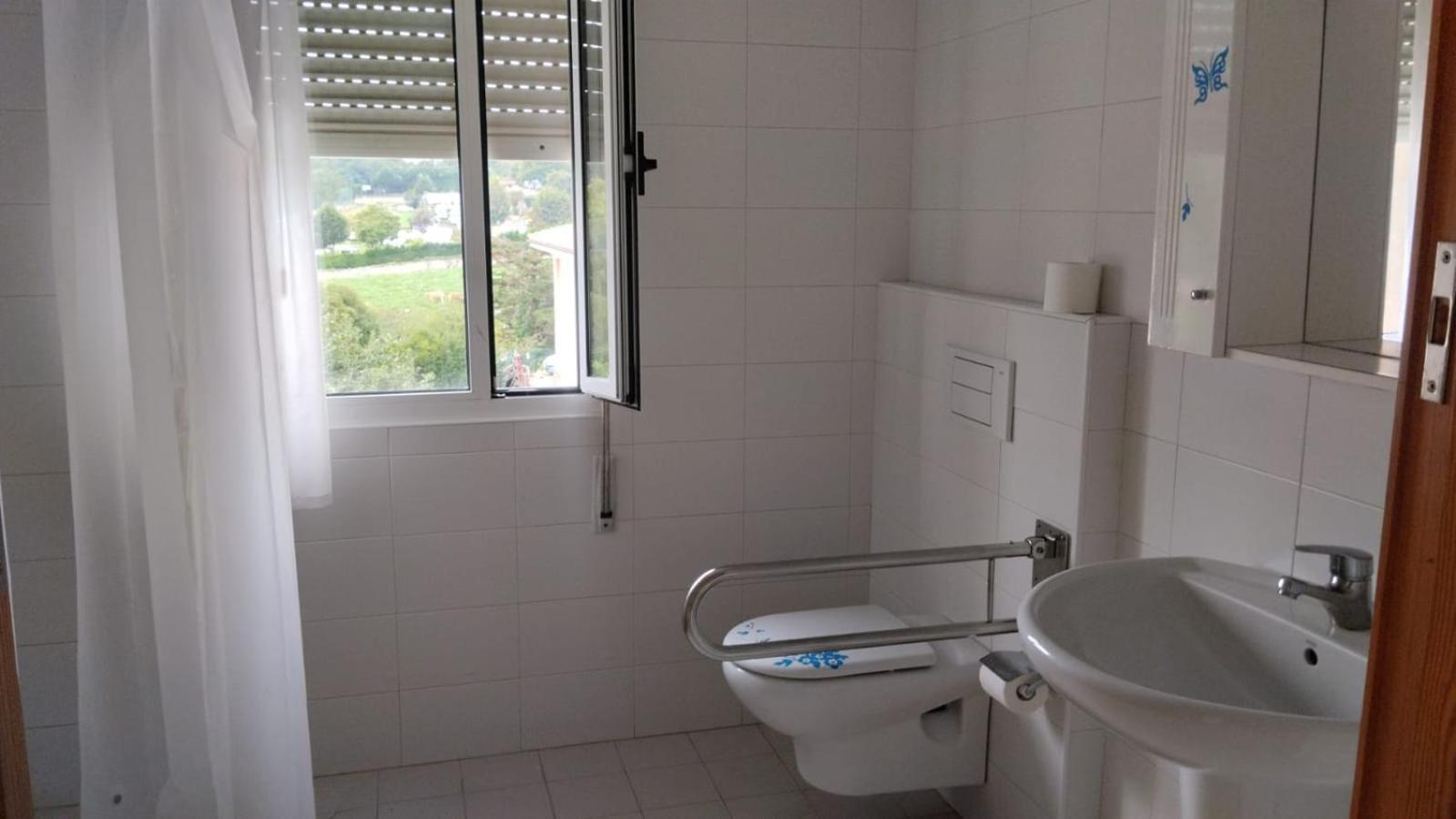 Albergue Internacional De リャネス エクステリア 写真